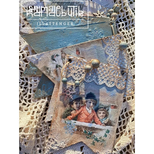 Karácsonyi hangulatú girland (zászlók) kartonból